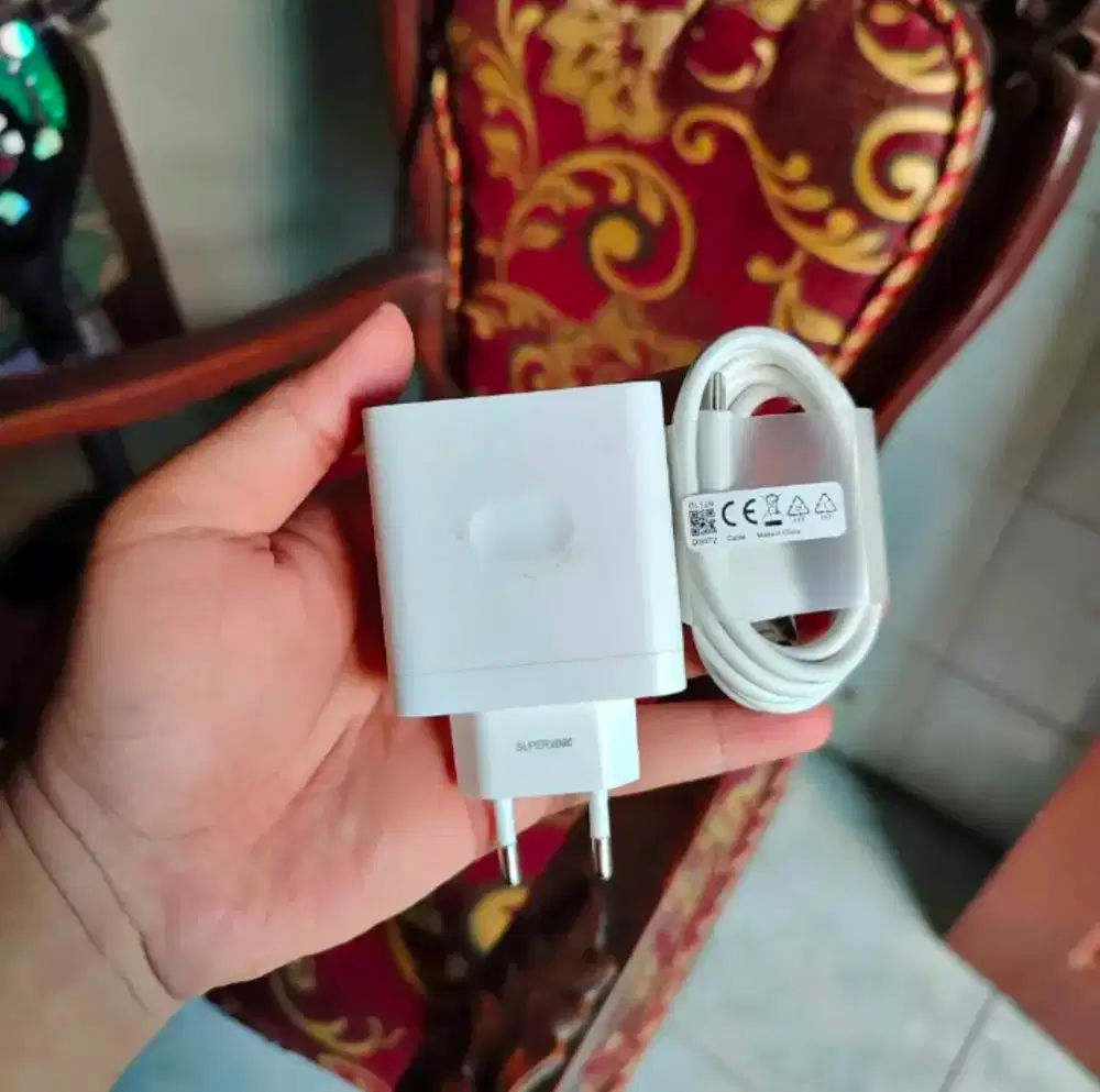 Charger Bawaan Oppo reno 13 pro 5G