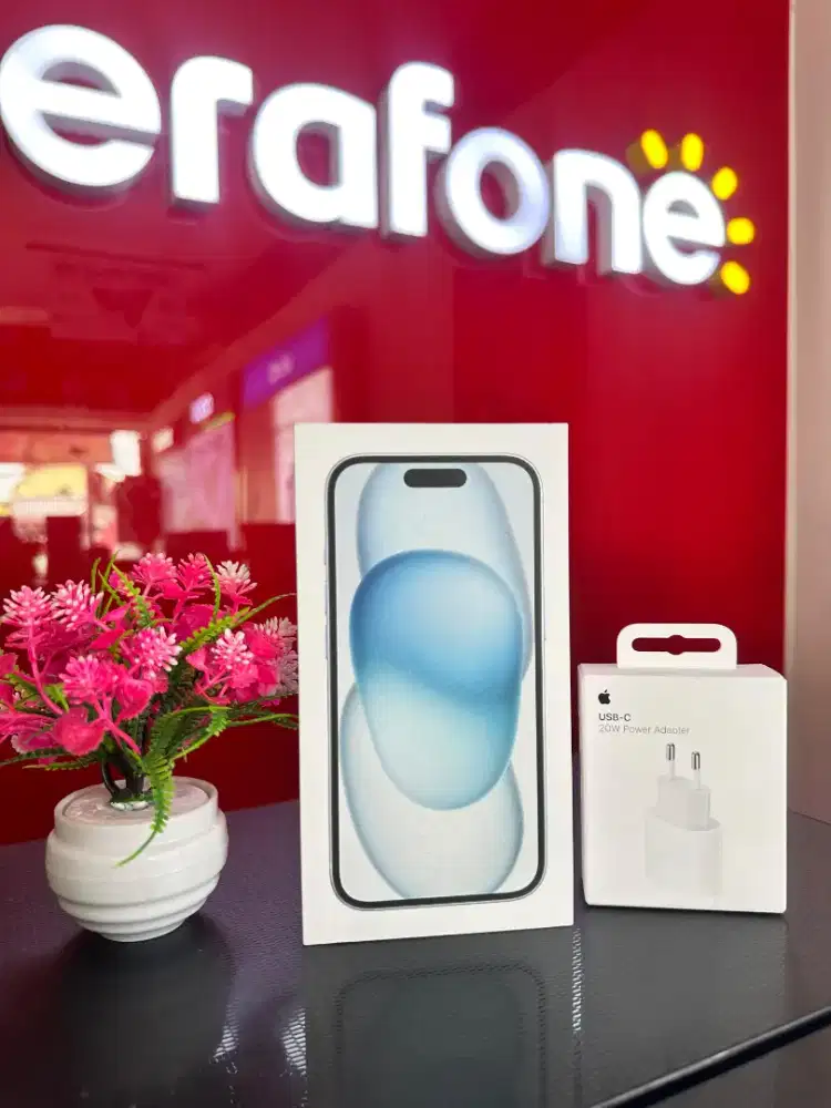 iPhone 15 Garansi Resmi Free Indosat Platinum 300GB 6Bln