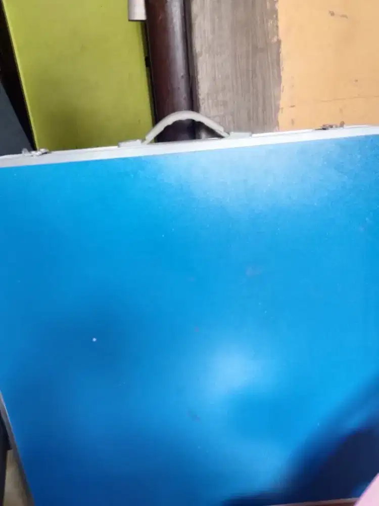 Meja lipat portable