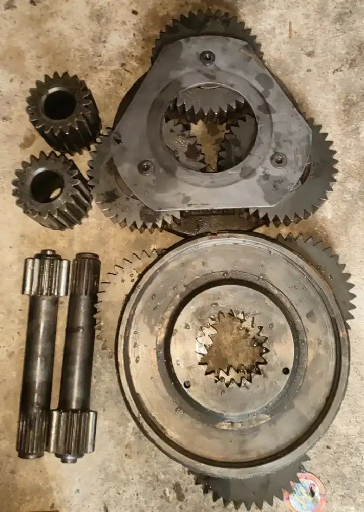 Gear final Drive Kobelco SK200-10