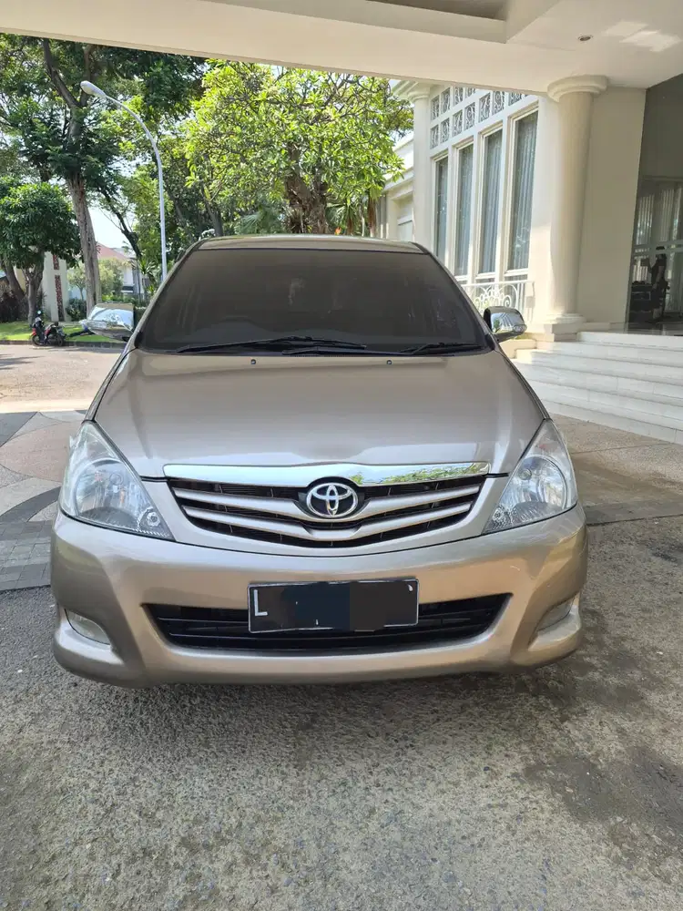 Toyota Kijang Innova 2.0 G Matic PMK 2009