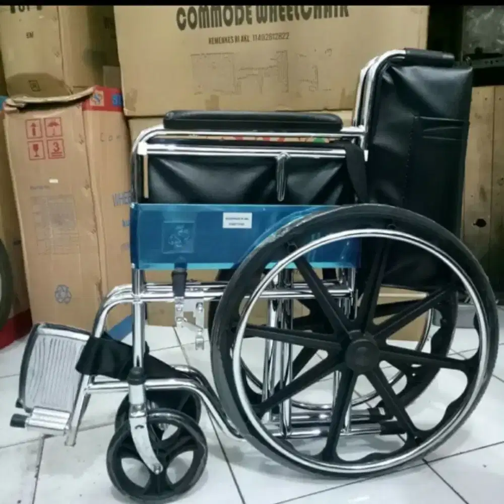 KURSI RODA AVICO