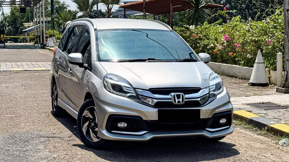 Honda mobilio 1.5 RS AT CVT 2014 abu silver