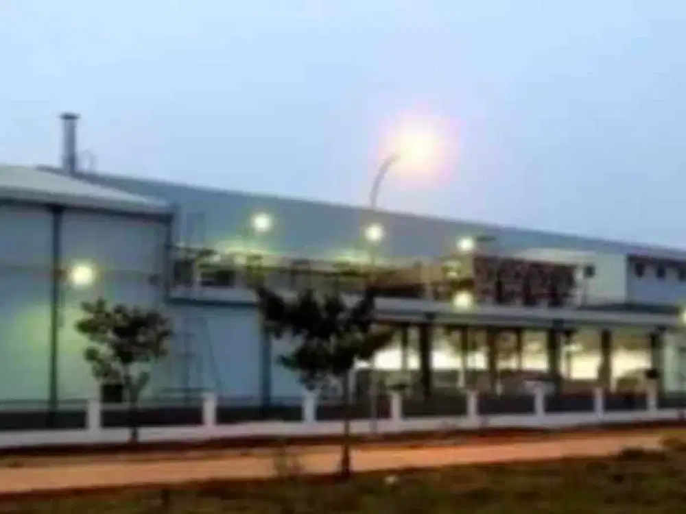 Di JUAL / SEWA pabrik dalam kawasan industri luas tanah 4,3 hektar / 43.000 m2 bangunan 2,8 hektar / 28.000 m2 lokasi sangat strategis dalam kawasan Delta silicon 5 lippo Cikarang