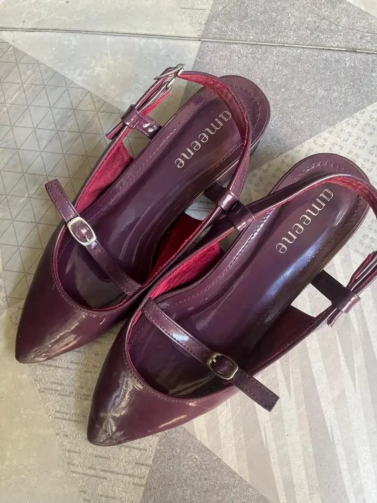 JUAL HEELS MERAH MAROON