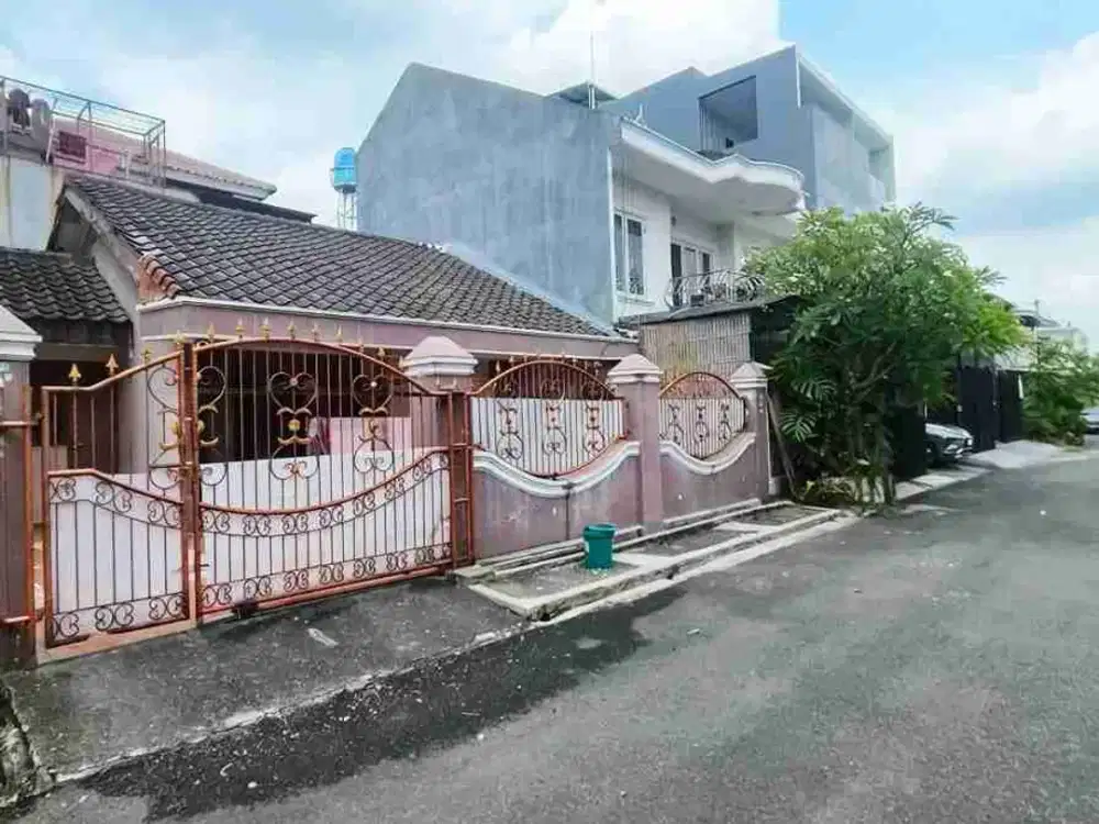 Rumah Bangunan Lama di Citra Garden 1 Hitung Tanah Di Bawah Harga NJOP Lokasi Strategis Dekat Kemana mana