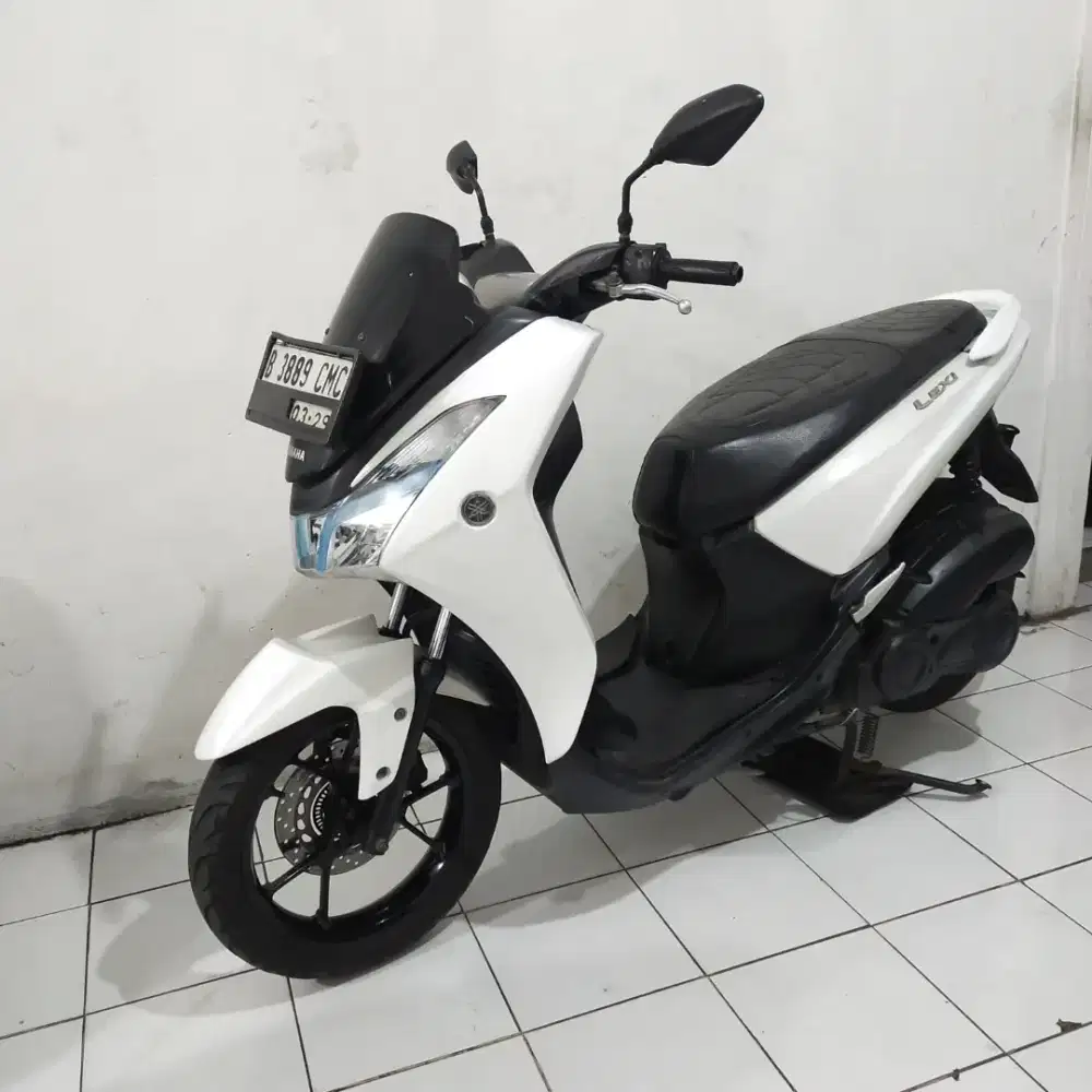 Yamaha LEXI 2019 Lengkap Bagus Mesin Aluss