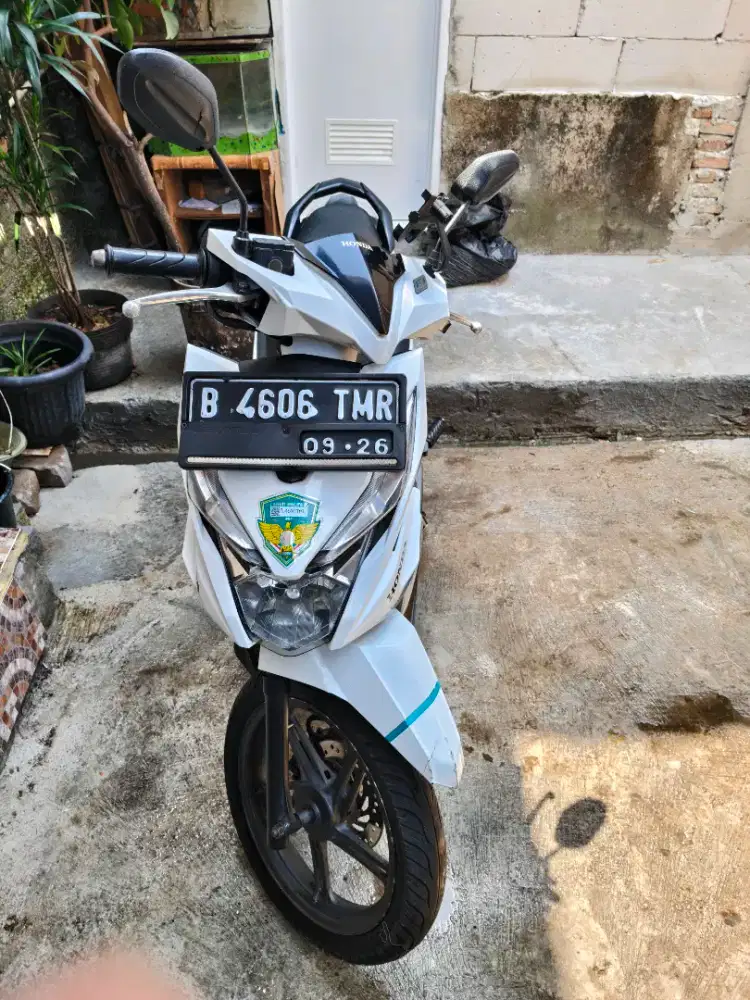 Honda beat eco 2016