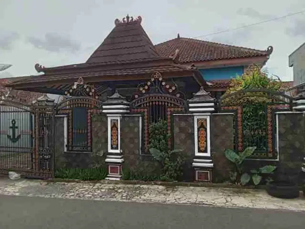 Rumah Joglo kayu Jati etnik Baturaden Purwokerto