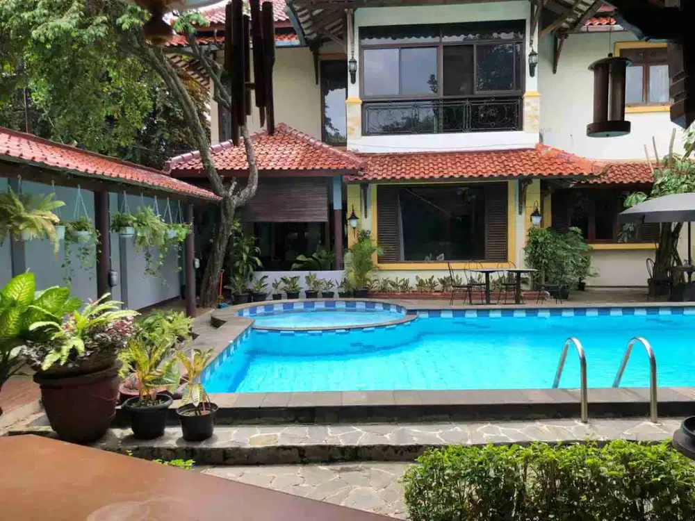 Beli 1 Gratis 1 Rumah Ada Kolam Renang Dekat Stasiun LRT Cibubur