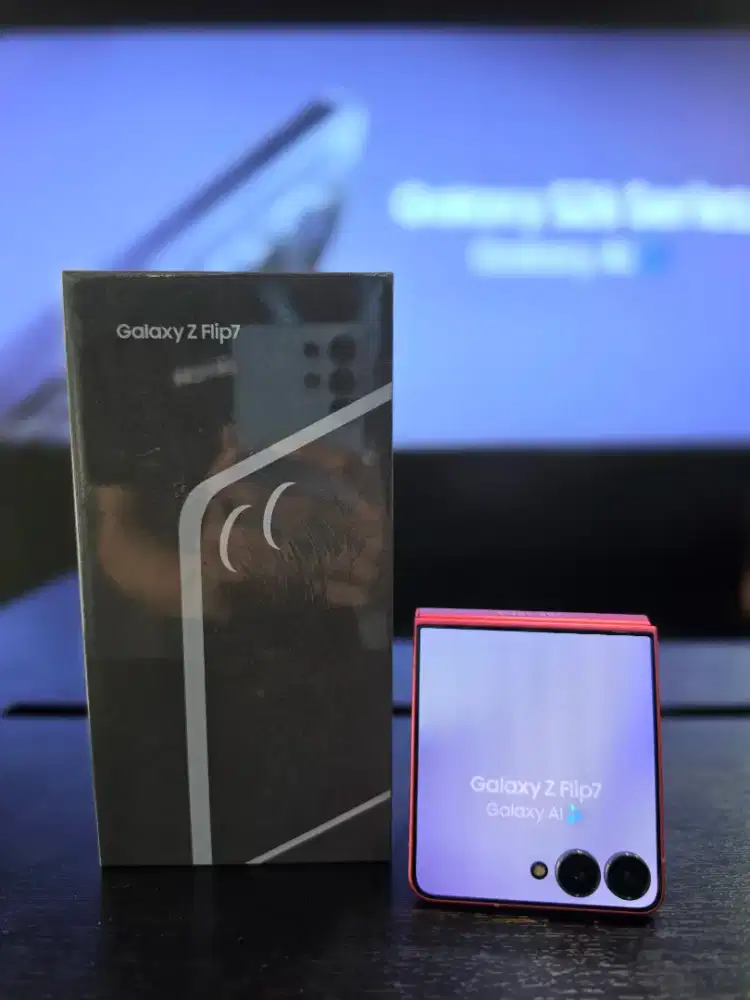 Samsung Z Flip 7 Promo
