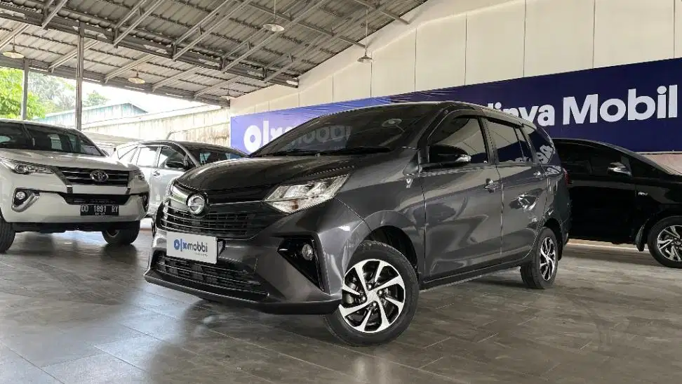 Daihatsu Sigra 1.2 R Bensin MT 2024 Abu-abu
