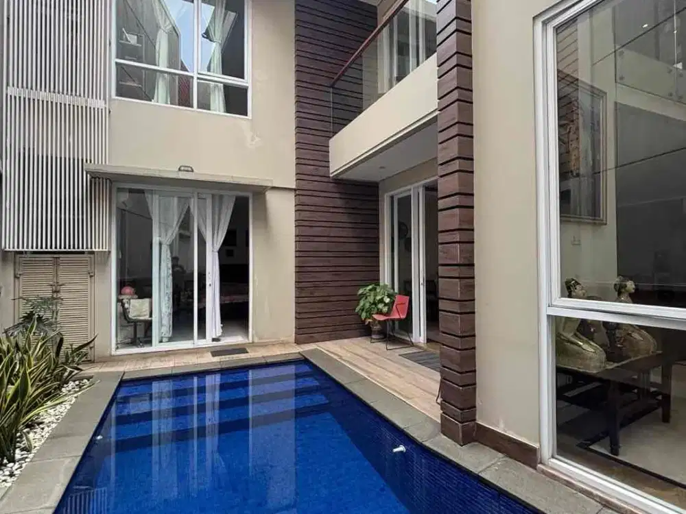 Rumah Mewah Minimalis Pondok Indah, Jakarta Selatan – LT 305 m², Kolam Renang, Jalan Lebar Asri