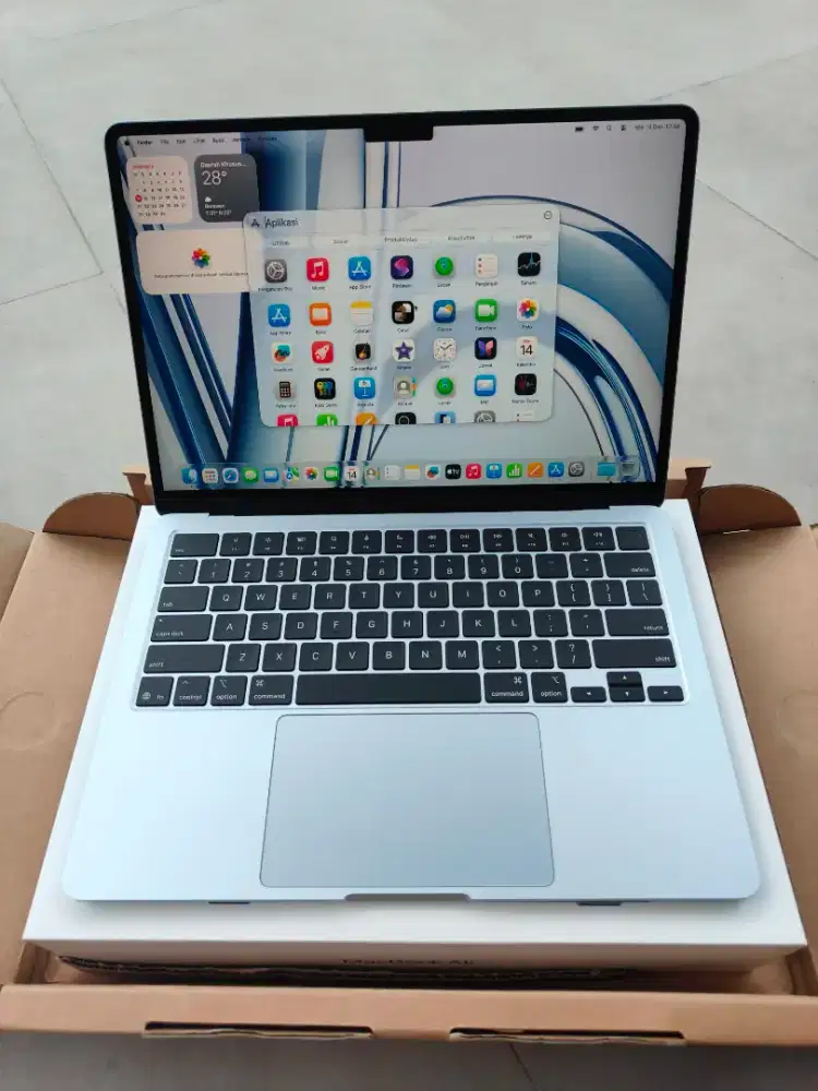 MacBook Air M4 256GB Garansi Resmi