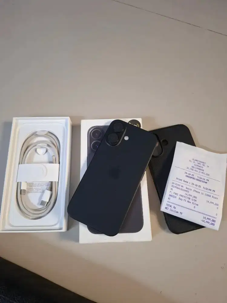 Iphone 16 128gb black garansi resmi ibox