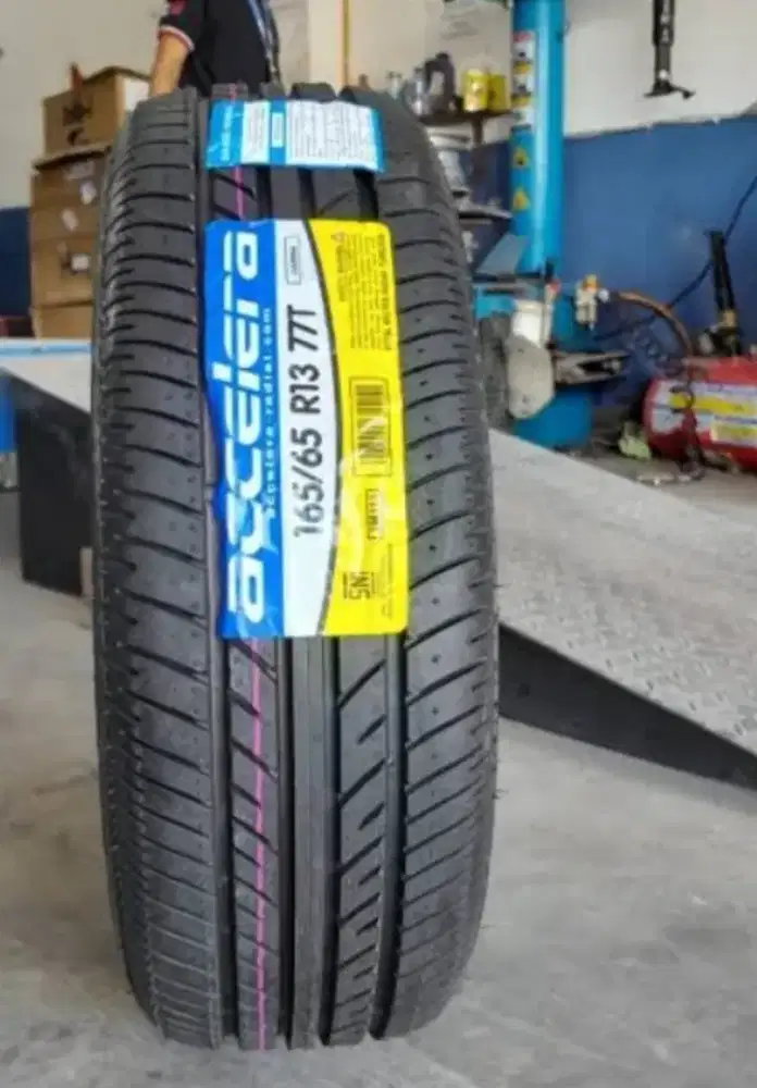 Ban Accelera Gamma 165-65R13