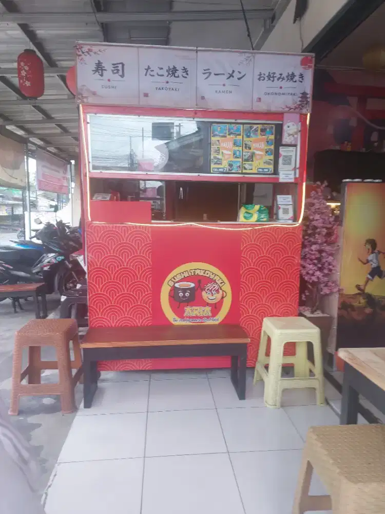 Dibutuhkan buat bantu resto