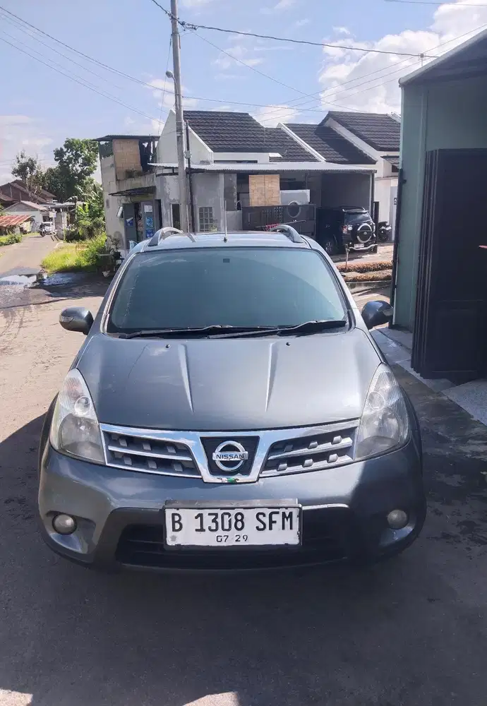 Nissan Grand livina 2009 Bensin