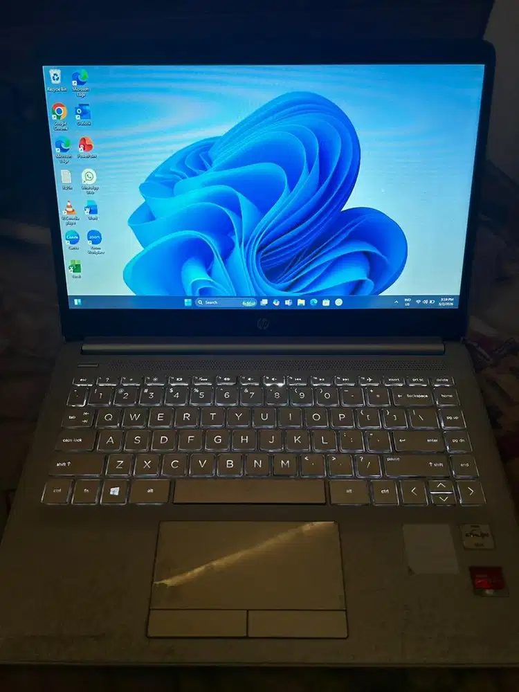 Laptop Hp 14s Amd Athlon Gold 3150U