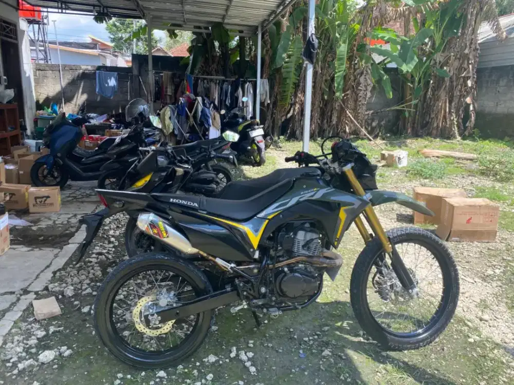 CRF 2025 kondisi mulus