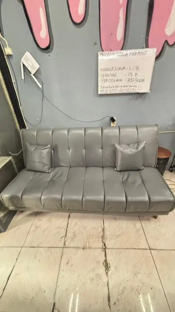 Sofa bed free bantal
