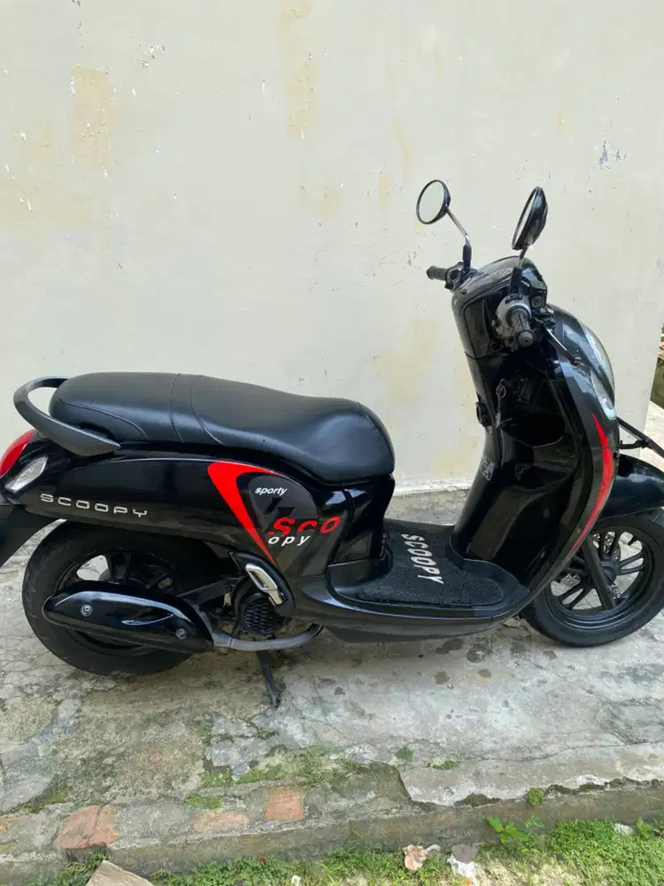 Di jual scoopy sporty th 2022