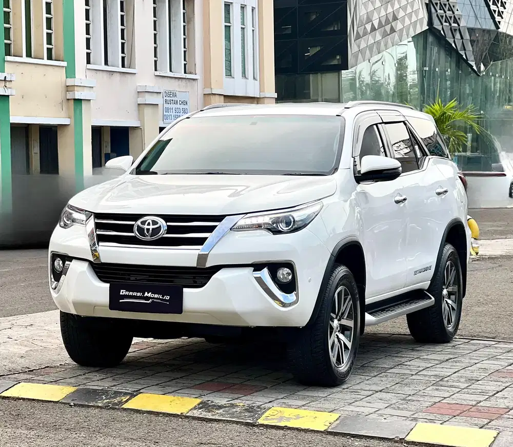 Toyota Fortuner VRZ Tetradrive 4x4 2.4 AT 2018 / Odo 59rbu Kilometer