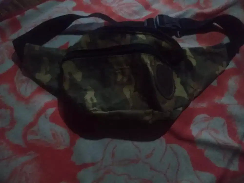Tas Selempang Pinggang Wast Bag