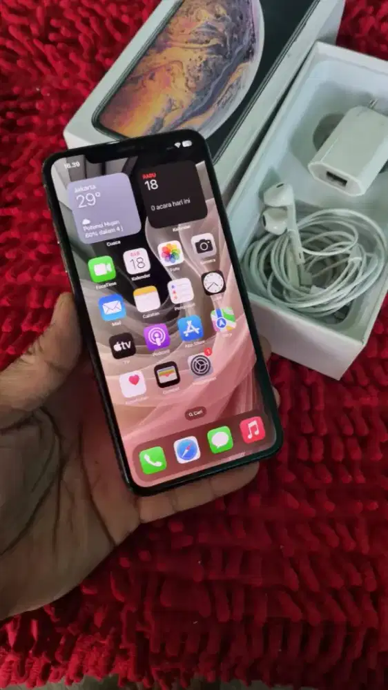 Iphone XS max 64 gb all op aman mulus fulset