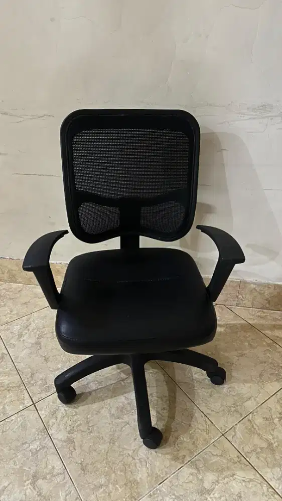 Kursi Kantor / Kursi Kerja Putar Sandaran Jaring (Mesh) + Roda