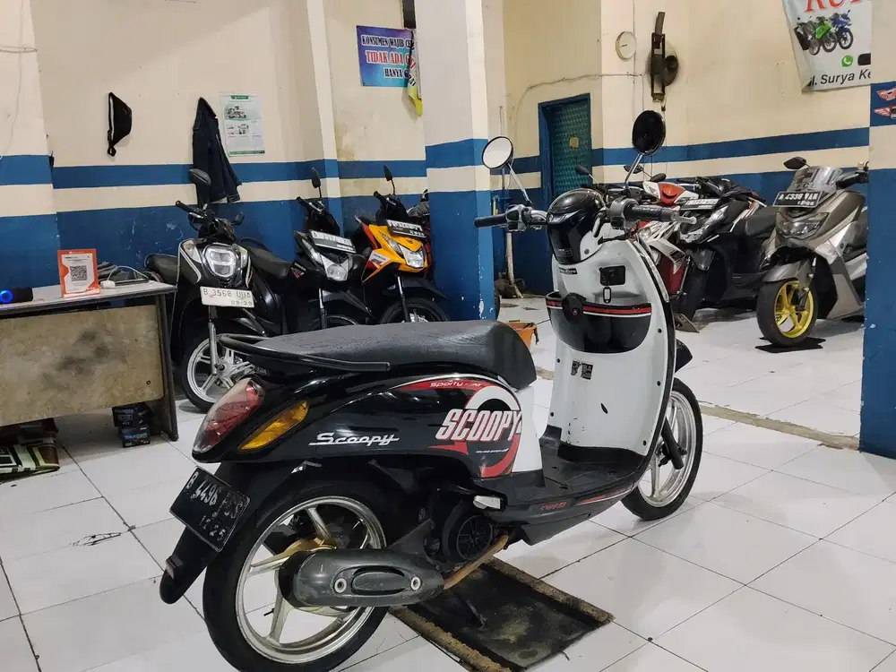 dijual honda scoopy esp cbs iss 2015 siap pakai