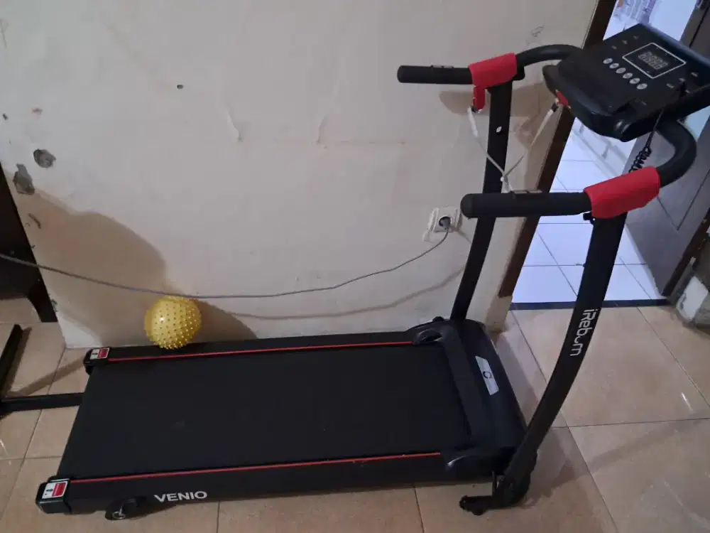 Treadmill venio ireborn bekas