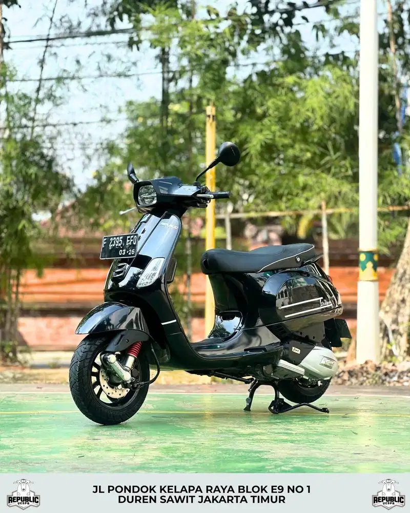 PIAGGIO VESPA S125 IGET LED TH 2020 WARNA BLACK VOLCANO PERFECT CONDIT