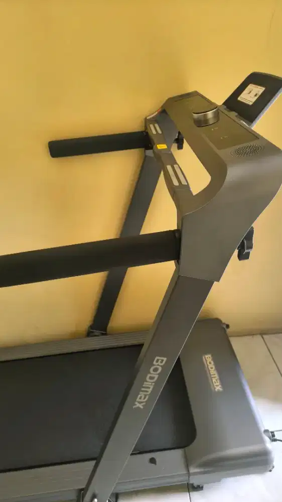 Treadmill Bodimax ultima auto incline