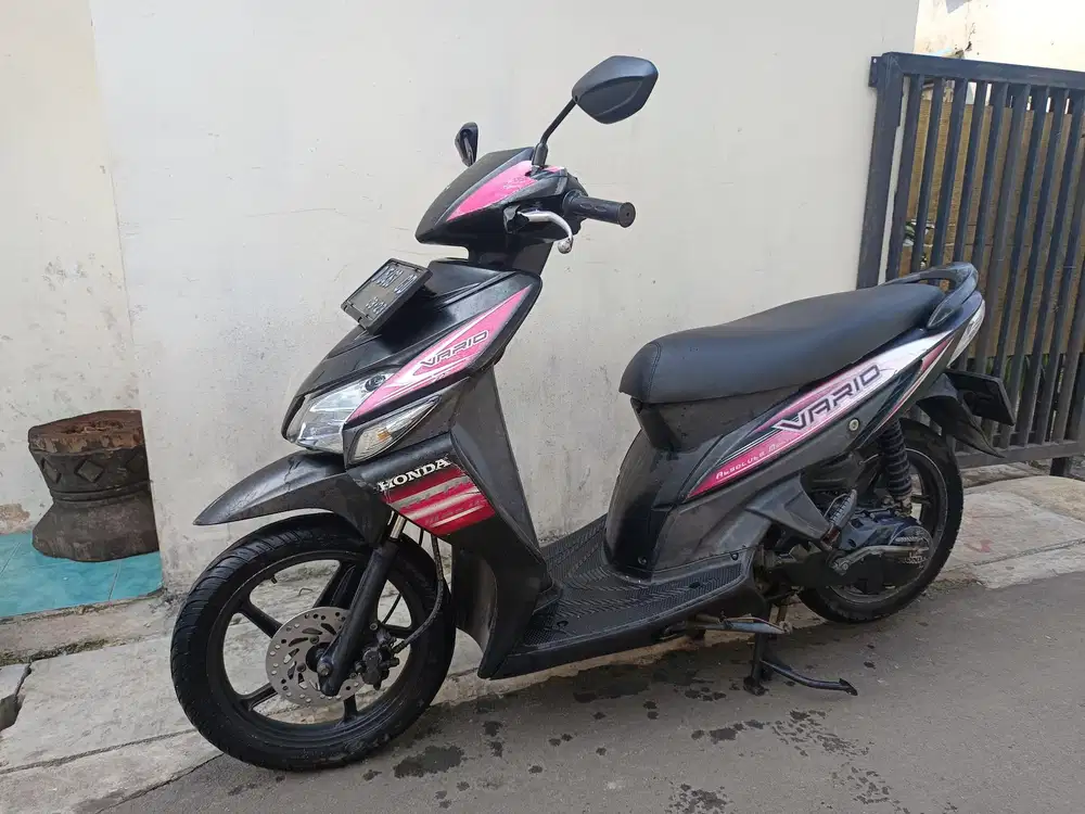 Di jual cepat vario cw 2008 siap gas