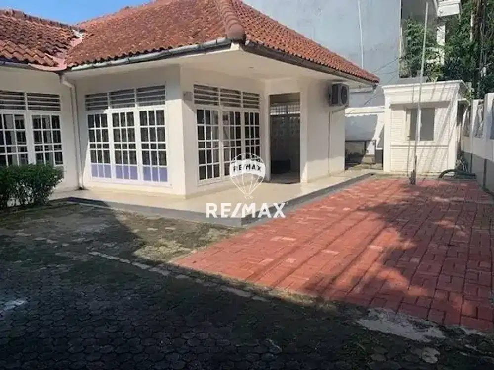 DISEWA KAN RUMAH LUAS BISA BUAT KANTOR DAERAH KEBAGUSAN JAKSEL