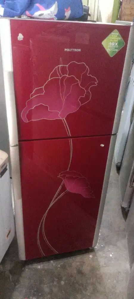 Jual kulkas Polytron 2 pintu normal dan garansi satu bulan