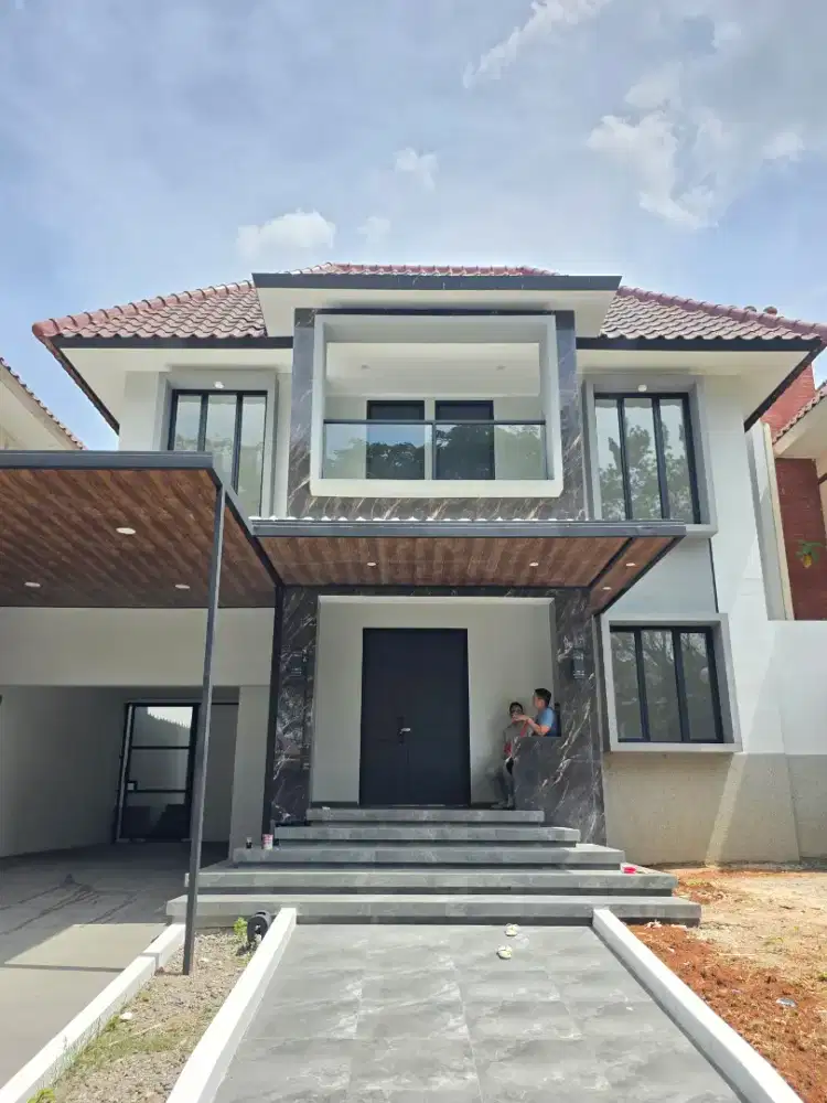 Rumah baru renov, like new
