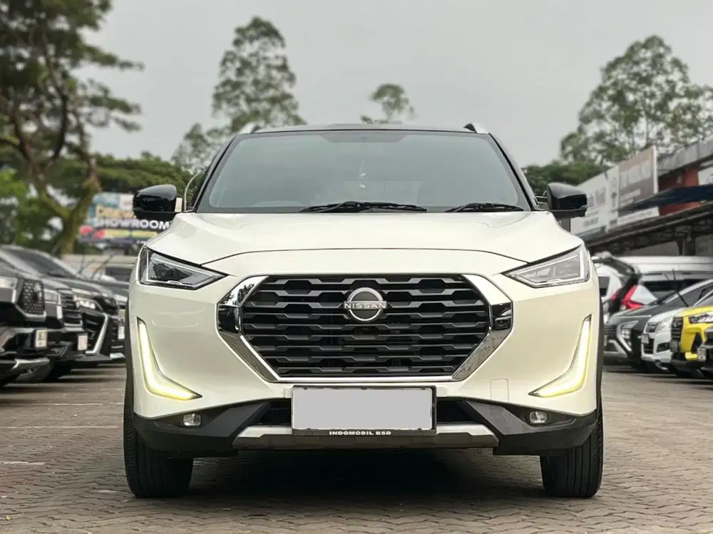 NISSAN MAGNITE PREMIUM AT MATIC 2024 PUTIH KM 9RB