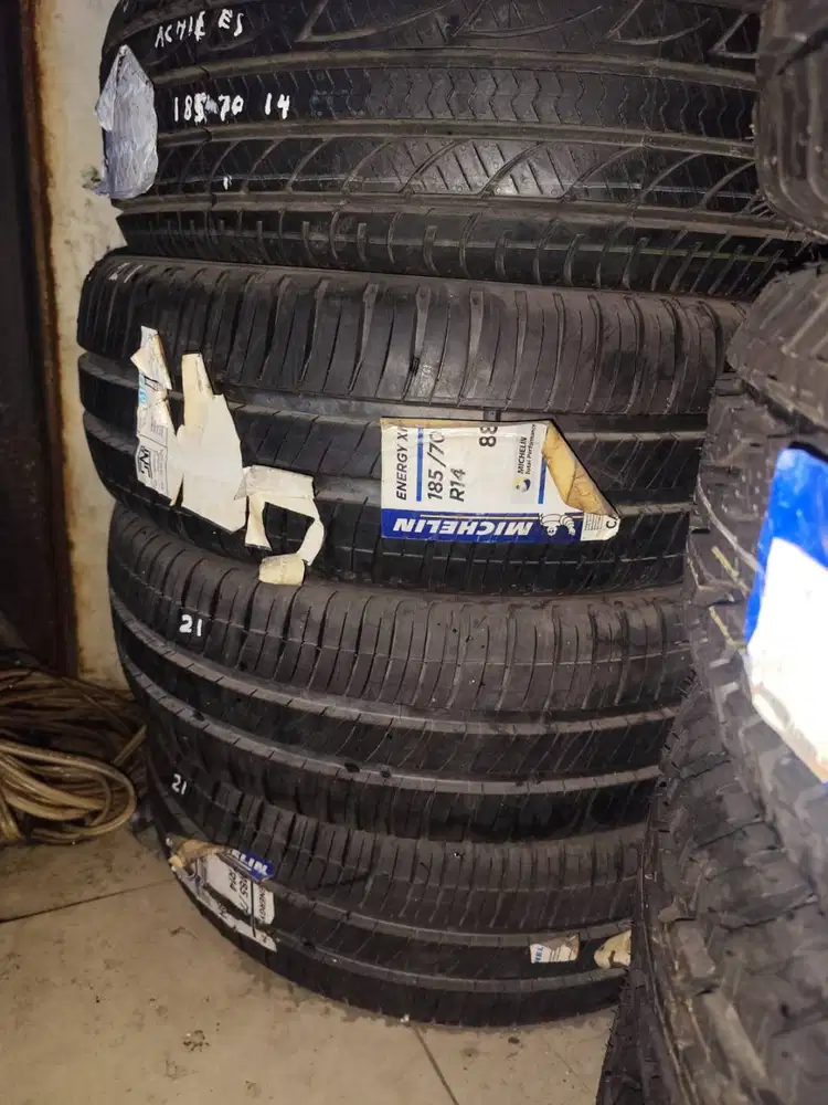 Michelin XM2+ . 185 70 14