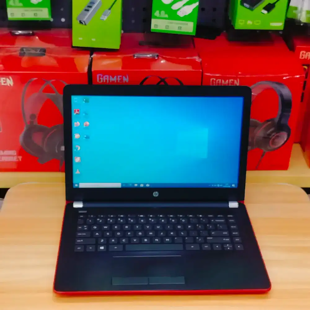 Promo Laptop HP 14-BW012AU Slim AMD A6 RAM 8GB Ngebut SSD 128GB Mulus