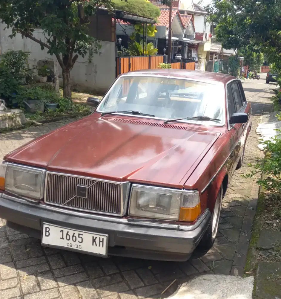 VOLVO 244GL th1983