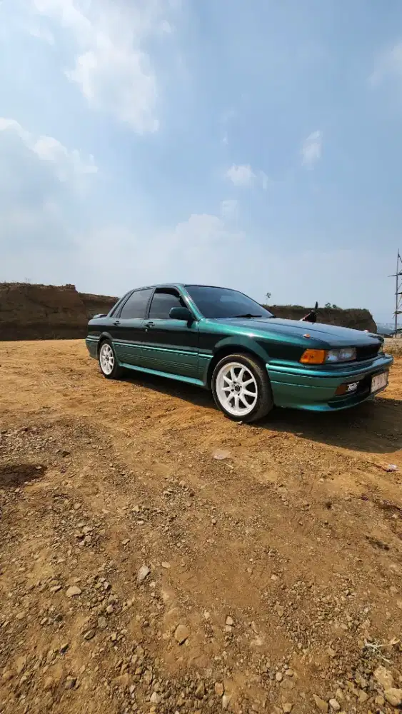 Mitsubishi Eterna DOHC