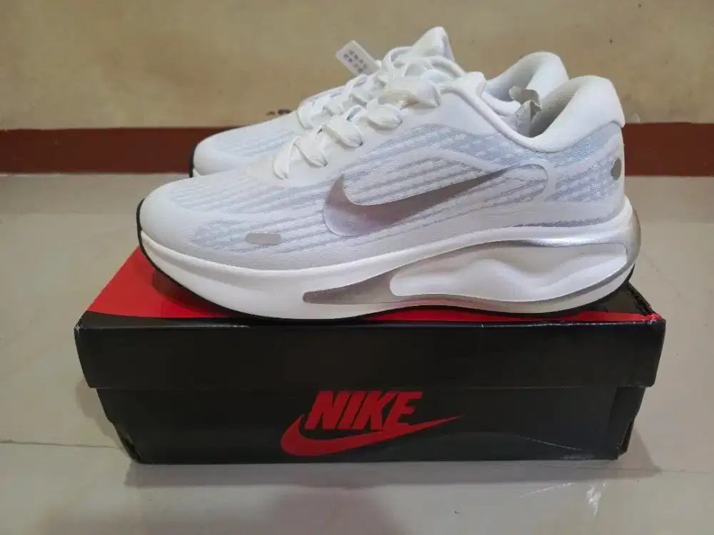Sepatu pria keren