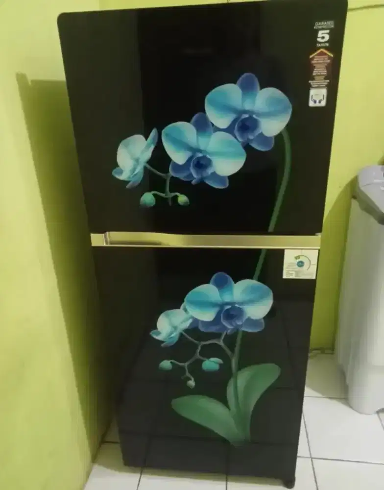 KULKAS POLYTRON 2 PINTU