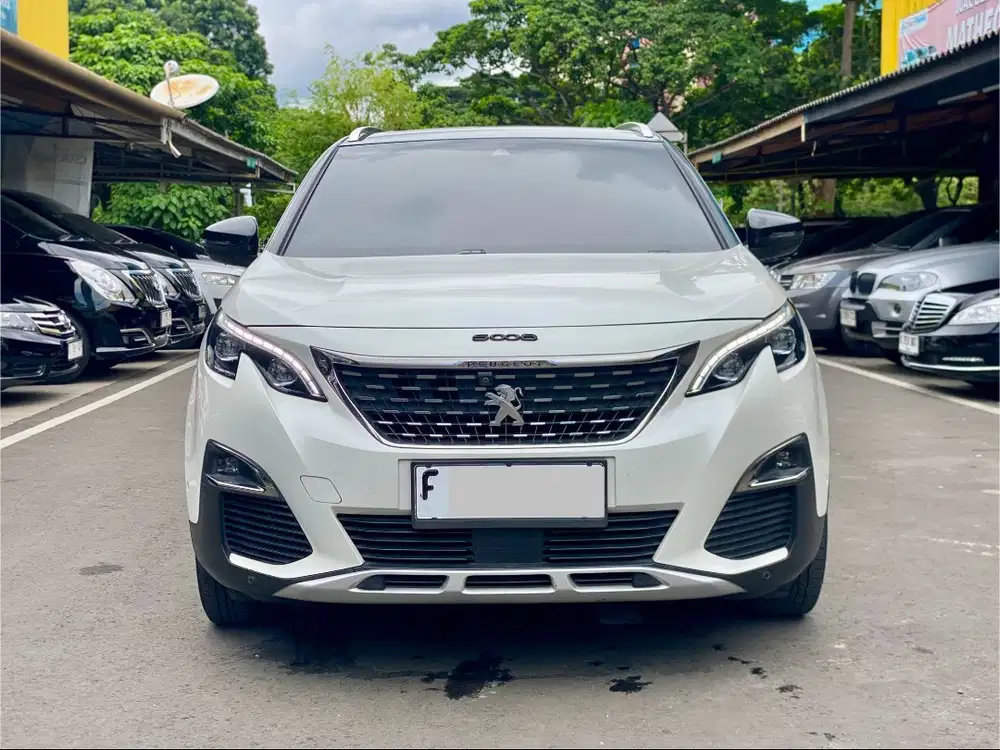 PEUGEOT 5008 GT LINE 1.6 AT PUTIH 2019