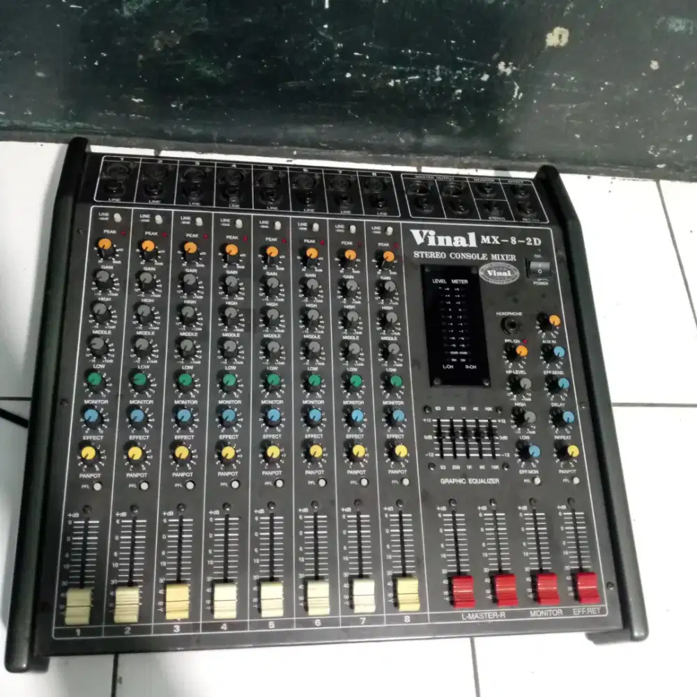 MIKSER VINAL MX-8-2D