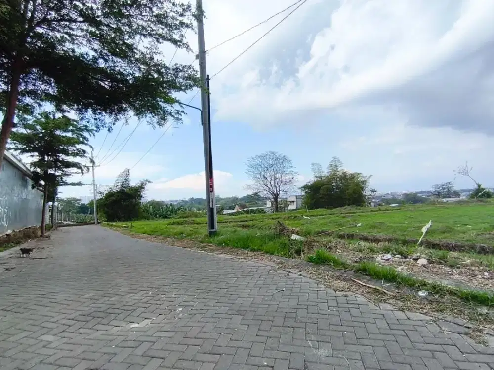 Tanah View Bagus Dekat UNMER – Lingkungan Perumahan Nyaman
