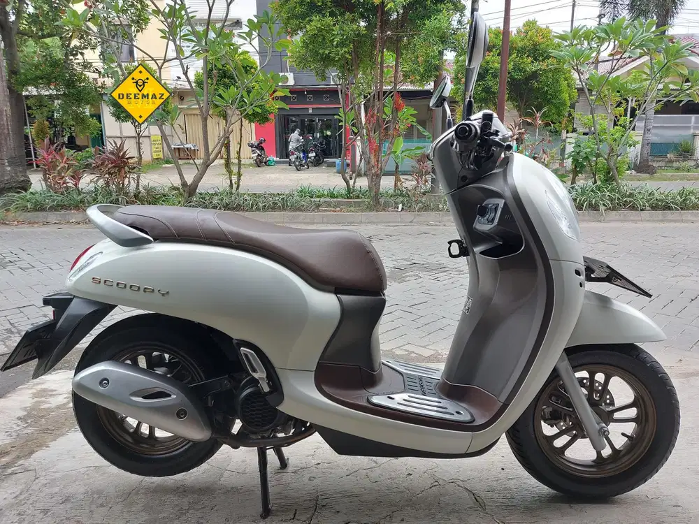(DP 300 Rb)‼️ Scoopy Prestige Keyless Putih 2023 Cash & Kredit