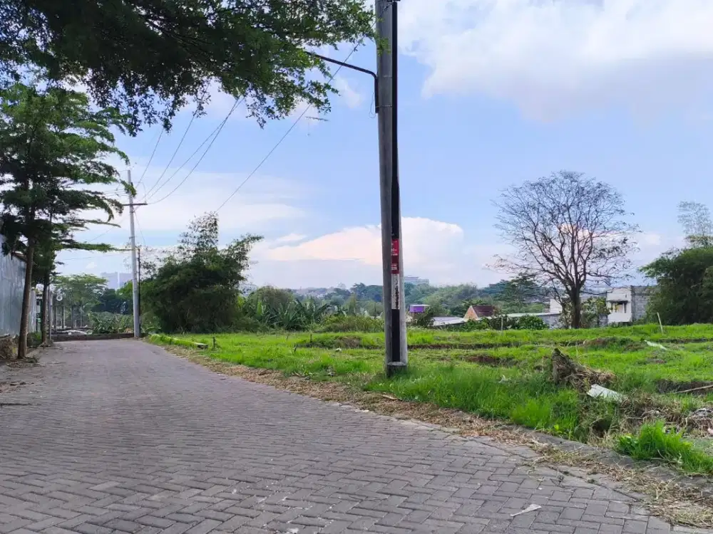 Tanah Kavling Dekat UNMER – View Cantik, Cocok untuk Hunian Nyaman